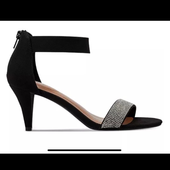 Macy’s Style & Co.’s Phillys evening sandals.EUC Black & silver sparkly.Size 8M - Picture 2 of 7